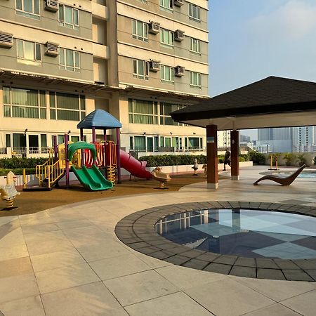 Beacon Makati Condo Free Pool Access Free Wifi 100Mbps & Free Netflix Manila Zewnętrze zdjęcie